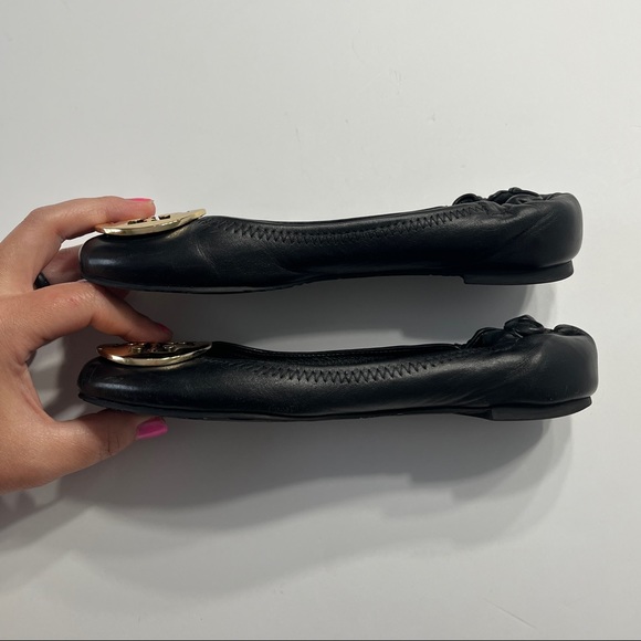 Tory Burch Flats Black with Gold Emblem - Picture 8 of 14